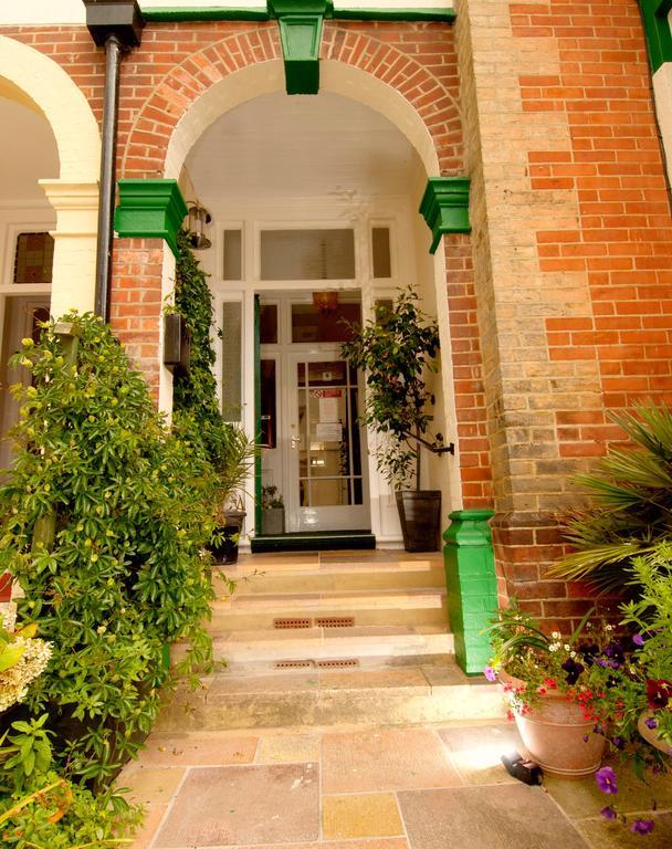 Newbury Hotel Борнмът Екстериор снимка