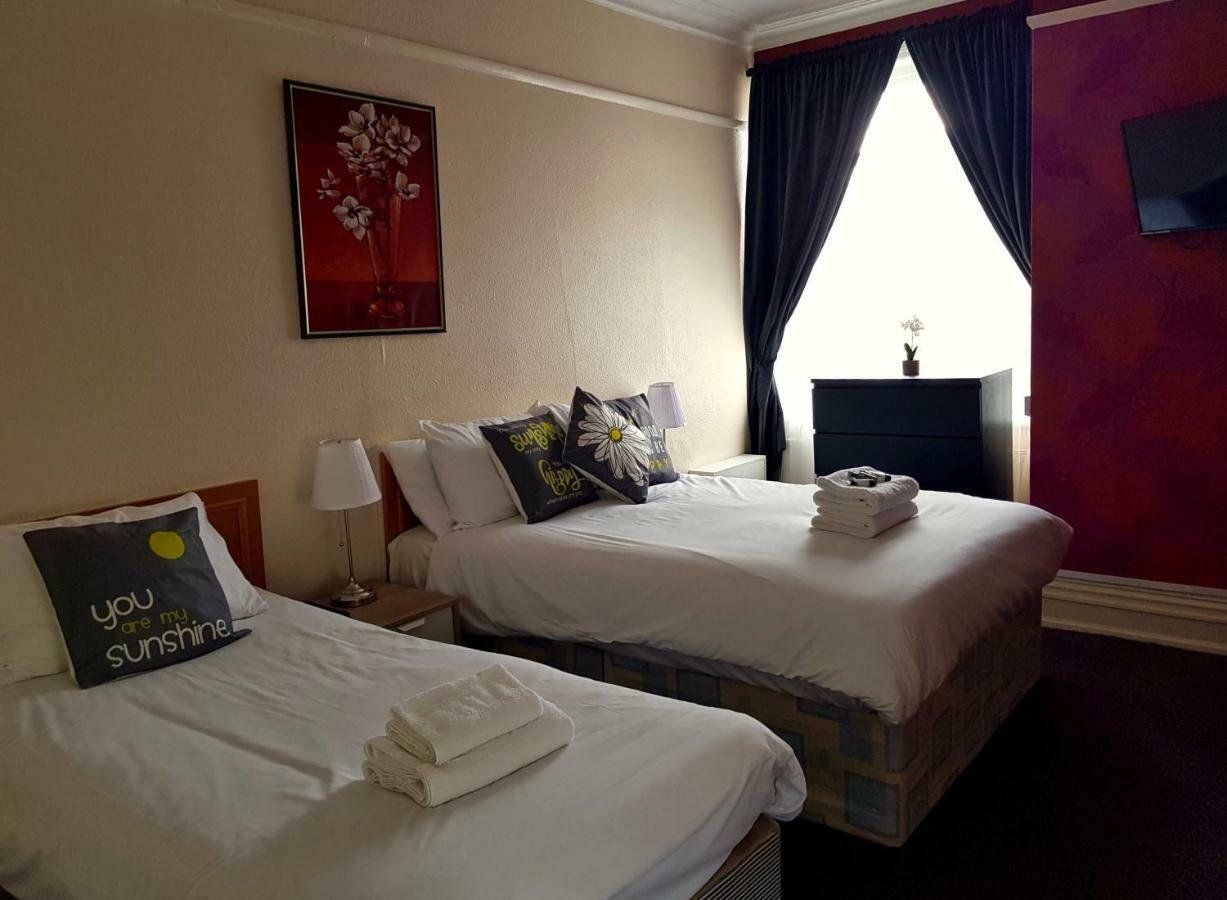 Newbury Hotel Борнмът Екстериор снимка