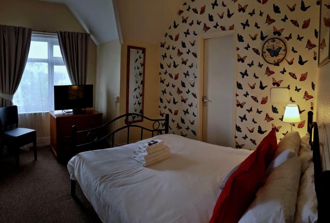 Newbury Hotel Борнмът Екстериор снимка
